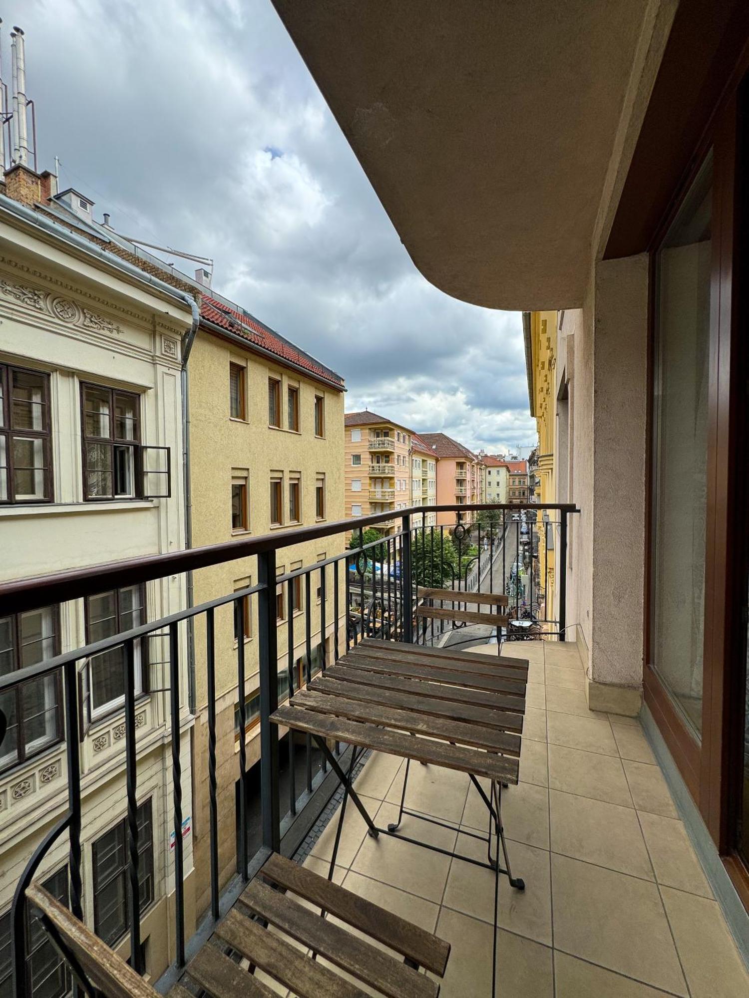Downtown Family Apartments ブダペスト エクステリア 写真