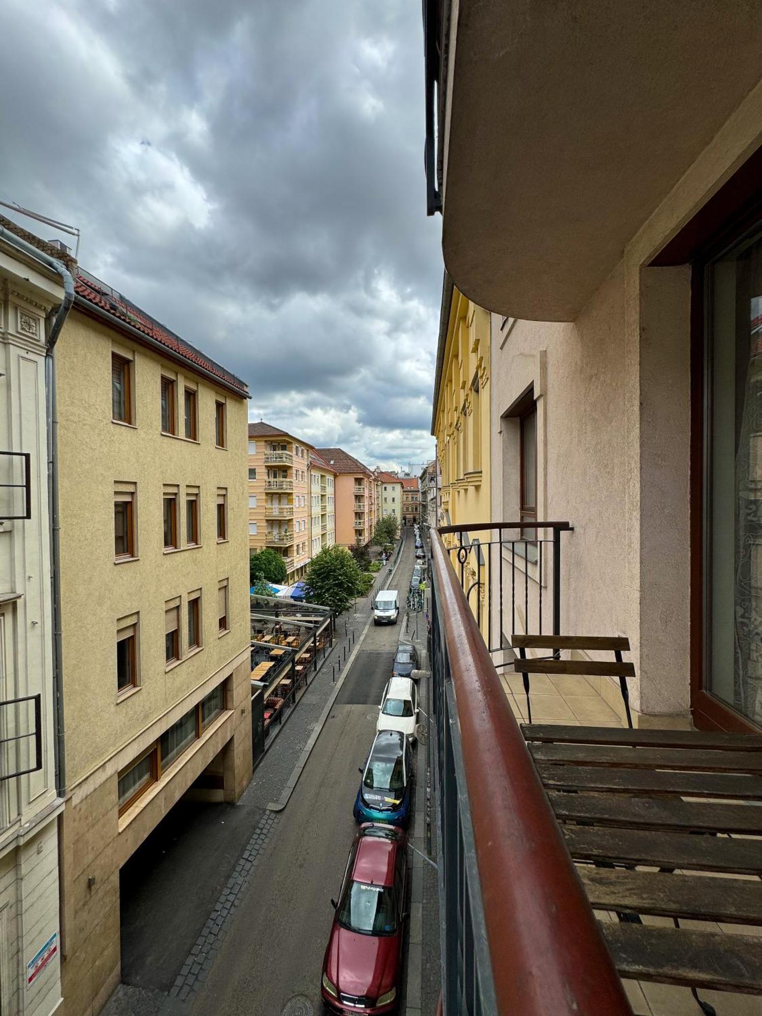 Downtown Family Apartments ブダペスト エクステリア 写真